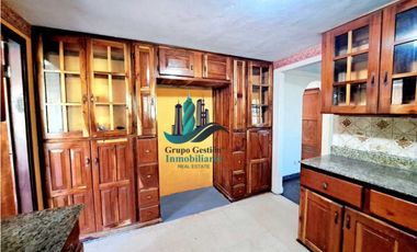 VENDO CASA HERMOSA EN TERRENO DE 01HECTAREA