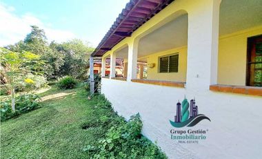 VENDO CASA HERMOSA EN TERRENO DE 01HECTAREA