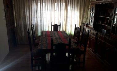 Impecable inmueble en Parque Chacabuco