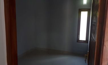 RUMAH SIAP HUNI TANAH LUAS DIJUAL DI SEYEGAN