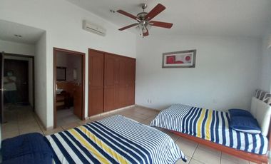 CASA EN VENTA EN LOMAS DE COCOYOC