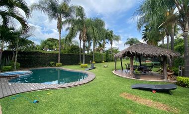 CASA EN VENTA EN LOMAS DE COCOYOC