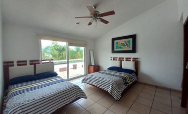 CASA EN VENTA EN LOMAS DE COCOYOC