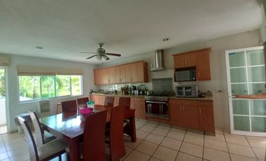 CASA EN VENTA EN LOMAS DE COCOYOC