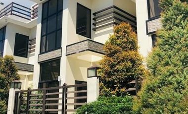 RH 001 | 4BR Townhouse in Guadalupe Village, Lanang for Rent