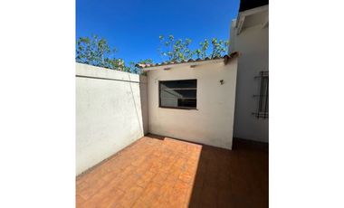 Casa en venta de 2 dormitorios con patio