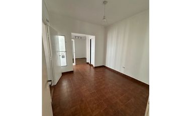 Casa en venta de 2 dormitorios con patio