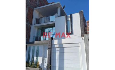 🏡✨ 𝗘𝗫𝗖𝗟𝗨𝗦𝗜𝗩𝗔 𝗖𝗔𝗦𝗔 𝗘𝗡 𝗩𝗘𝗡𝗧𝗔 – 𝗨𝗥𝗕. 𝗘𝗟 𝗖𝗔𝗥𝗠𝗘𝗟𝗢, 𝗦𝗔𝗡 𝗩𝗜𝗖𝗘𝗡𝗧𝗘 𝗗𝗘 𝗖𝗔Ñ𝗘𝗧𝗘 | 𝗙𝗥𝗘𝗡𝗧𝗘 𝗔𝗟 𝗣𝗔𝗥𝗤𝗨𝗘