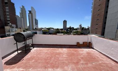 VENTA/PERMUTA - Casa interna de 4 dormitorios en planta alta - Arroyito, Rosario.