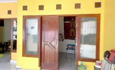 rumah murah siap huni tanah luas di komplek permana