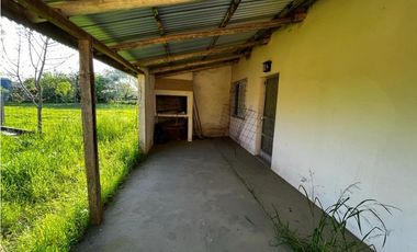 Vendo Casa con dos dormitorios en Caseros, Entre Ríos.