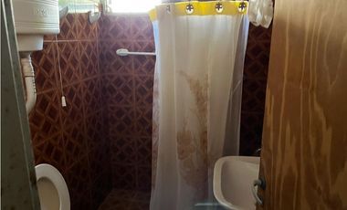 Vendo Casa con dos dormitorios en Caseros, Entre Ríos.