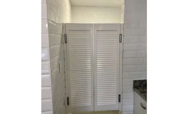 Se alquila hermoso duplex amoblado en Marbella $2,750