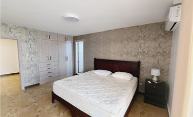 En venta departamento de lujo Frente al Mar en Manta, Ecuador!