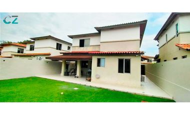 Venta de casa en Woodlands Palmia Panama Pacifico