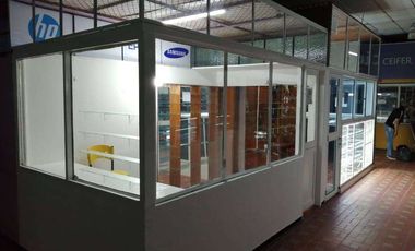 VENDO LOCALES EN LA PLAZA SATELITE FLORIDABLANCA.