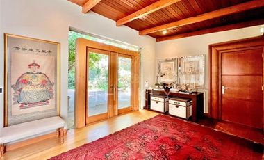Casa en arriendo de 5 dorm. en Lo Barnechea