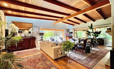 Casa en arriendo de 5 dorm. en Lo Barnechea