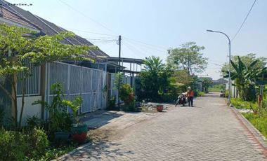 Kavling Tanah Rungkut Hadap Utara Jalan paving baru