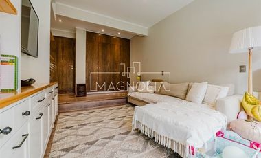 Casa en venta de 5 dorm. en Lo Barnechea