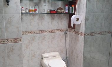 casa en venta en via al tennis. Cod V8868