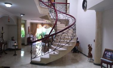 casa en venta en via al tennis. Cod V8868