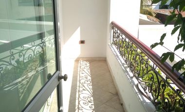 casa en venta en via al tennis. Cod V8868
