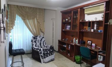 casa en venta en via al tennis. Cod V8868