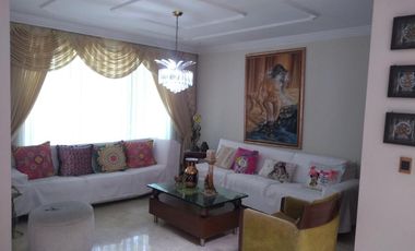 casa en venta en via al tennis. Cod V8868