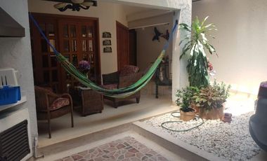 casa en venta en la riviera. Cod V100558