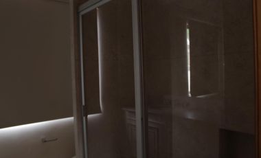 Exclusiva privada dentro del club de golf con vista al campo
