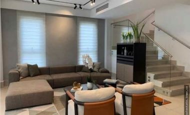 VENTA TOWN HOMES THE RESERVE SANTA MARIA