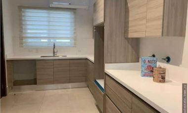 VENTA TOWN HOMES THE RESERVE SANTA MARIA