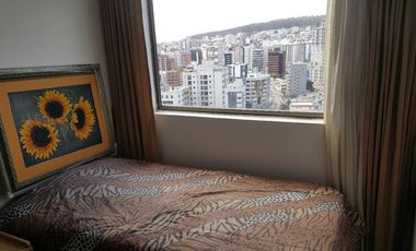 EN VENTA EXCELENTE DEPARTAMENTO REMODELADO: UBICADO EN EL NORTE DE QUITO, CON VISTA SECTOR LA PRADERA. CERCA AL PARQUE LA CAROLINA.