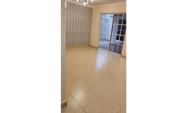 VENTA DE CASA EN CRYSTAL SPRING CONDADO DEL REY 250m2