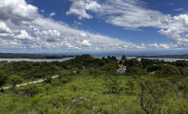 se venden espectaculares lotes con vista y escritura en Embalse Calamuchita cordoba