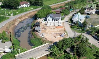 New Build Homes For Sale back up to the Ping River -Chiangmai