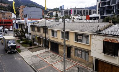 oficina en arriendo en santa bárbara. Cod A8224963
