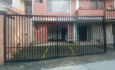 Edificio Comercial - Ricaurte
