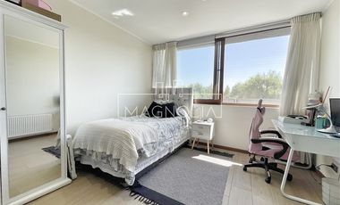 Casa en venta de 7 dorm. Mas servicios en Chicureo Poniente