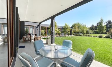 Casa en venta de 7 dorm. Mas servicios en Chicureo Poniente