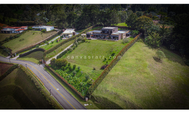 Casa Campestre en Parcelación Vía San Antonio - La Ceja