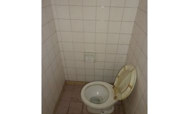 Excelente galpón con cámaras de frio en Distrito Ie