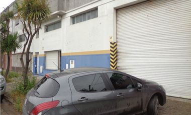 Excelente galpón con cámaras de frio en Distrito Ie