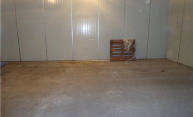 Excelente galpón con cámaras de frio en Distrito Ie