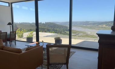 Linda casa en parcela 5.000 mts, con espectacular vista a río Maipo