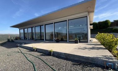 Linda casa en parcela 5.000 mts, con espectacular vista a río Maipo