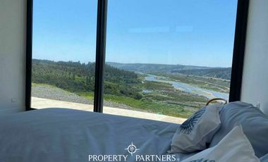 Linda casa en parcela 5.000 mts, con espectacular vista a río Maipo