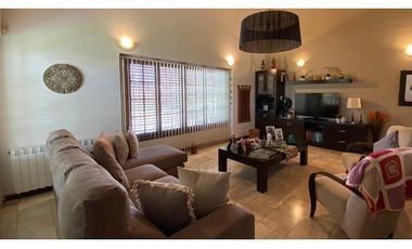 Venta Chalet 5 Ambientes, Divino Rostro, Mar del Plata