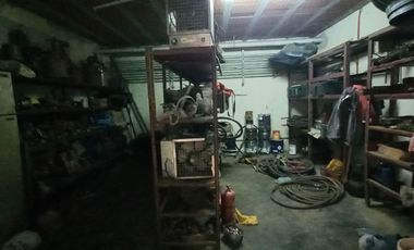 VENTA NAVE INDUSTRIAL DE 17 X 50 MTRS SOBRE AV. NICOLAS AVELLANEDA,
